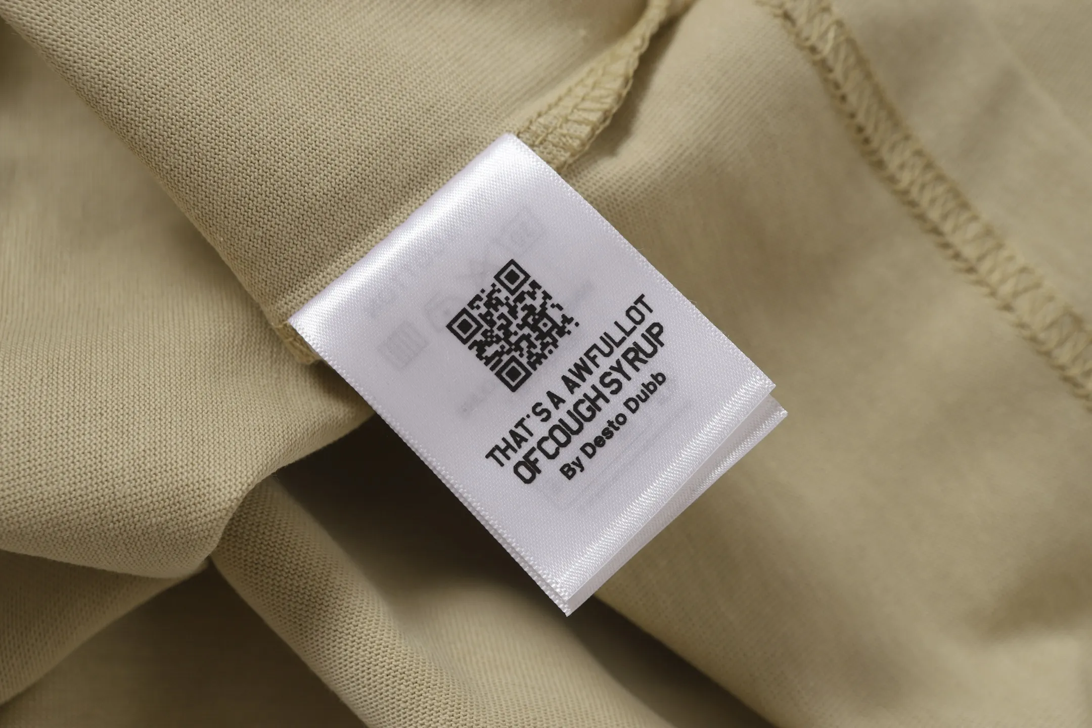 #Khaki color | THAT'S A AWFUL LOT OF COUGH SYRUP In Stock Real shot American simple trendy brand loose casual T-shirt Fabric (fabric): 32 counts Weight combed double yarn pure cotton Sizes (size): S-M L X L Color (colour): Khaki color